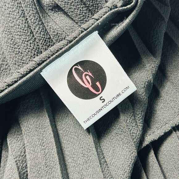 CC Cousin Couture Black Romper Shorts Sz S Small Pleated - Picture 7 of 7